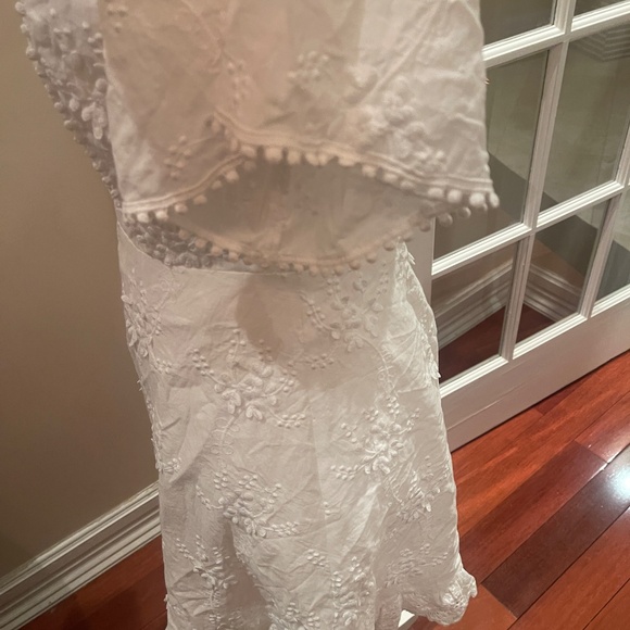 NWOT Morning in Mallorca White Eyelet Mini by Lulus - Picture 4 of 8